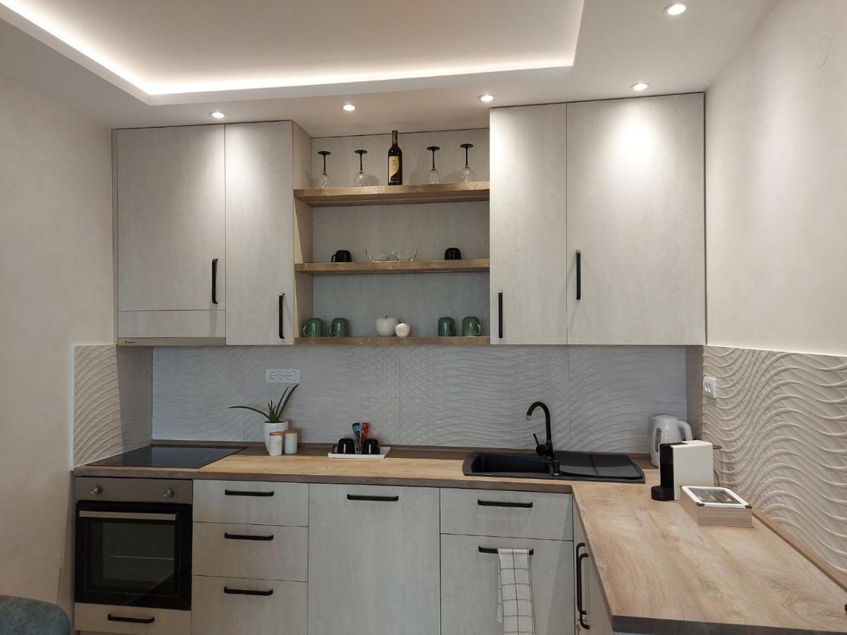 Ferienwohnung Kat Apartman Subotica Exterior foto
