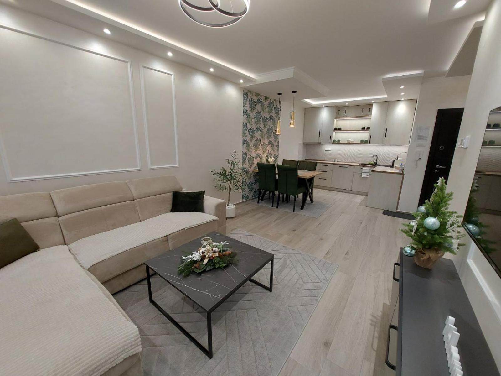 Ferienwohnung Kat Apartman Subotica Exterior foto